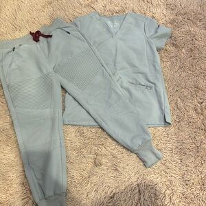 Grey figs jogger style scrub set